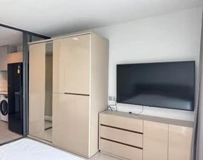 For sale: Life Ladprao, luxury condo in prime location, very high floor, Central view + Chatuchak Park, beautiful as far as the eye can see, don't mis