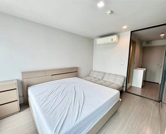 For sale: Life Ladprao, luxury condo in prime location, very high floor, Central view + Chatuchak Park, beautiful as far as the eye can see, don't mis
