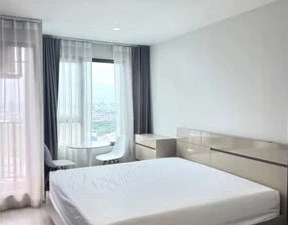 For sale: Life Ladprao, luxury condo in prime location, very high floor, Central view + Chatuchak Park, beautiful as far as the eye can see, don't mis