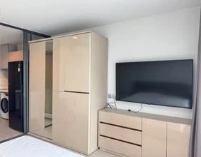 For sale: Life Ladprao, luxury condo in prime location, very high floor, Central view + Chatuchak Park, beautiful as far as the eye can see, don't mis