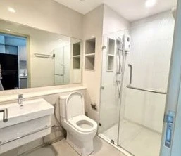 For sale: Life Ladprao, luxury condo in prime location, very high floor, Central view + Chatuchak Park, beautiful as far as the eye can see, don't mis