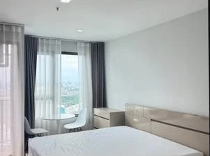 For sale: Life Ladprao, luxury condo in prime location, very high floor, Central view + Chatuchak Park, beautiful as far as the eye can see, don't mis