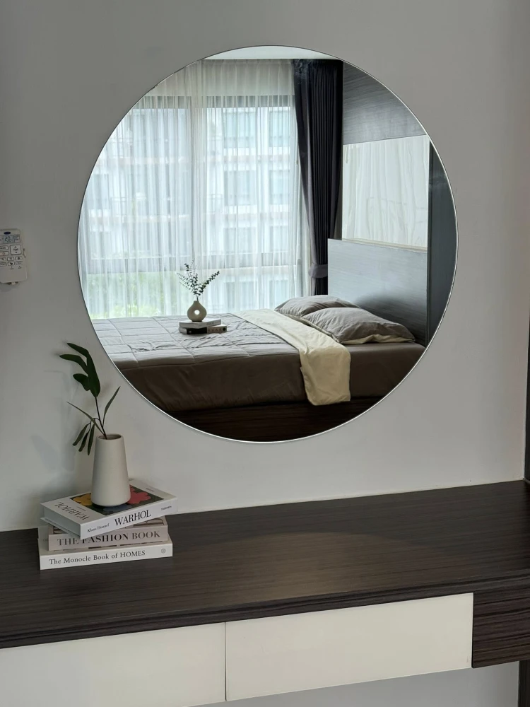 For sale: Living Avenue Bangsaen Studio room, decorated in a cool theme, comes with complete furniture. Reserve now!