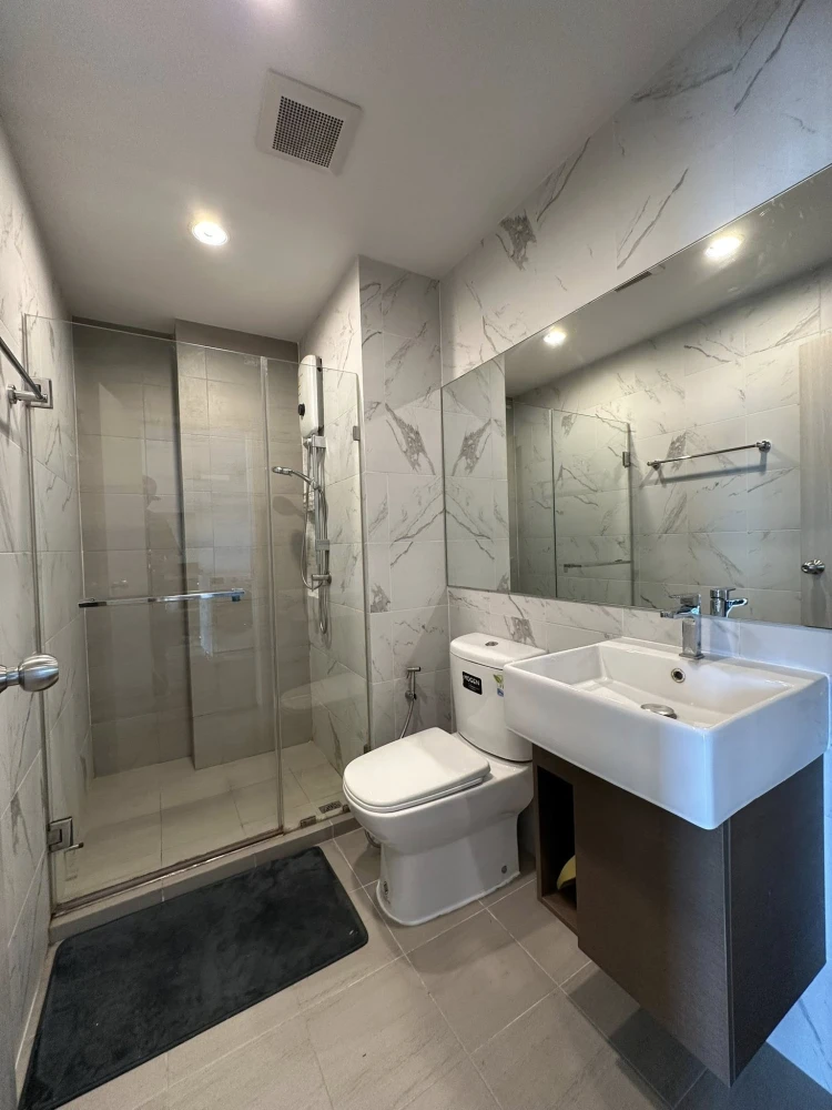 ขาย Living Nest Ladprao 44 1 ห้องนอน 1 ห้องน้ำ มาพร้อมเฟอร์ครบครัน เห็นวิวสระว่ายน้ำ ห้ามพลาด