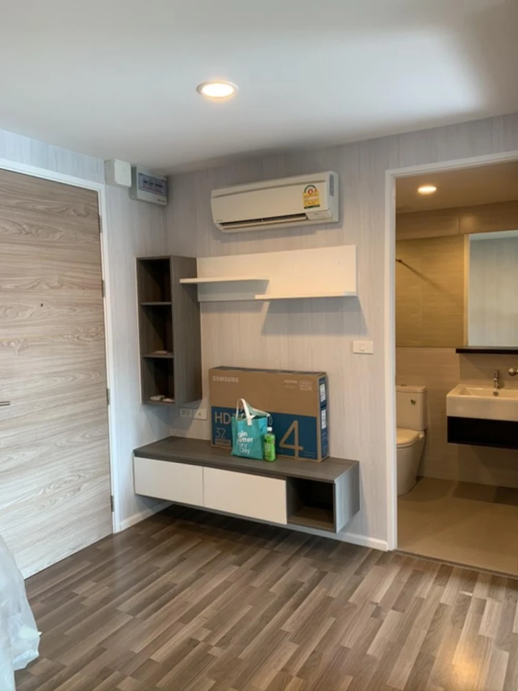 Selling Living Nest Ramkhamhaeng, 8th floor. A lovely unit, fully furnished. Book now!
