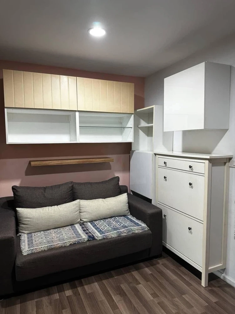 Selling Living Nest Ramkhamhaeng, Building B, 4th floor. Beautiful pink-themed room, fully furnished. Book now!