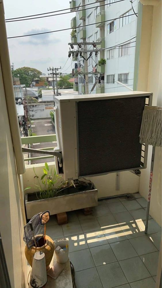 Selling a corner unit at Lumpini Center Ladprao 111, offering privacy and ample living space. Excellent location. Don't miss out!