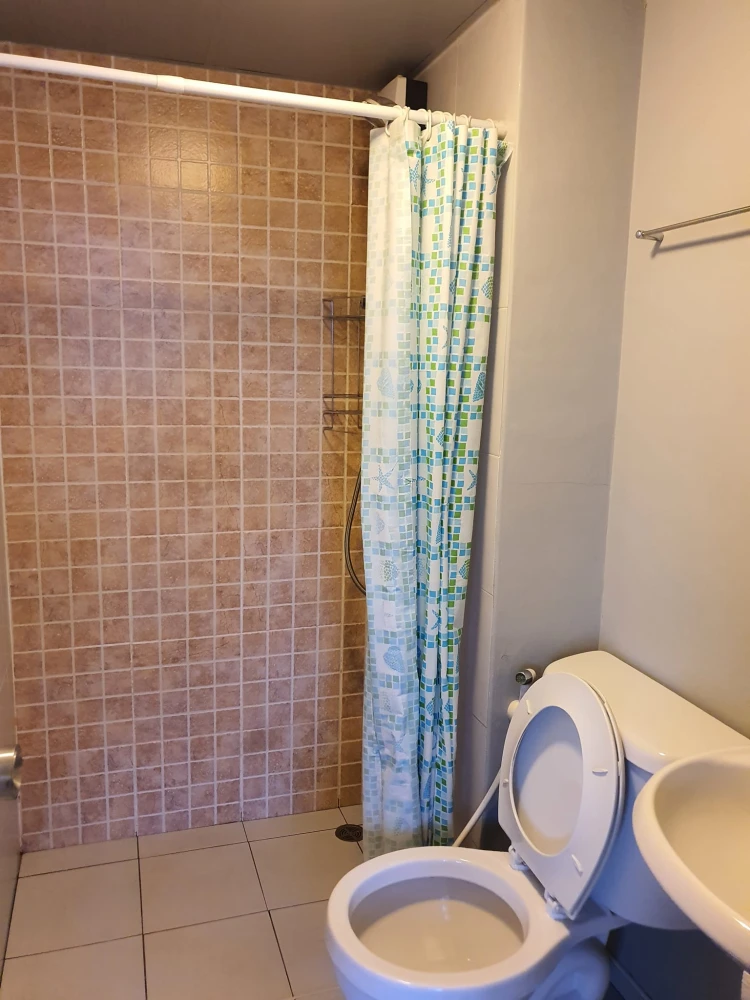 For sale Lumpini Condotown Chonburi - Sukhumvit 5th floor, corner room, interested in booking now, don't miss out.
