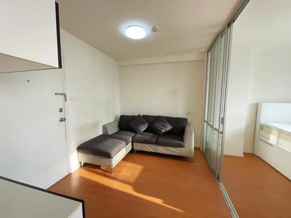 For sale: Lumpini Condotown Chonburi - Sukhumvit. Nice room, good location, full facilities. Don't miss it!