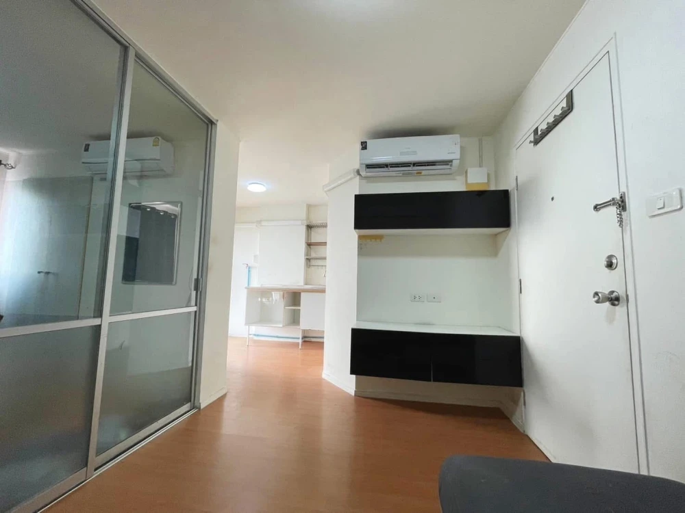 For sale: Lumpini Condotown Chonburi - Sukhumvit. Nice room, good location, full facilities. Don't miss it!