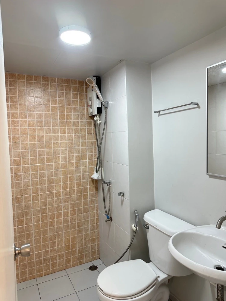For sale: Lumpini Condotown Chonburi - Sukhumvit. Nice room, fully furnished. Good like this, hurry and reserve now.