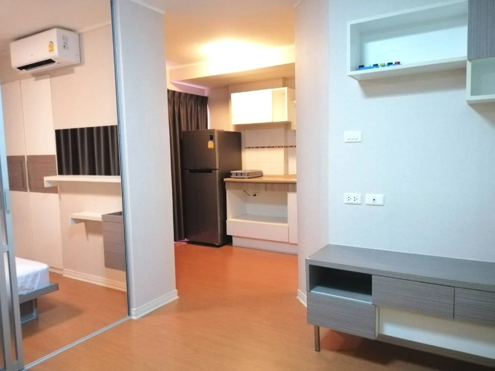 Selling Lumpini Condo Town Bangkgae, 7th floor. Nice, fully furnished unit. Book now!