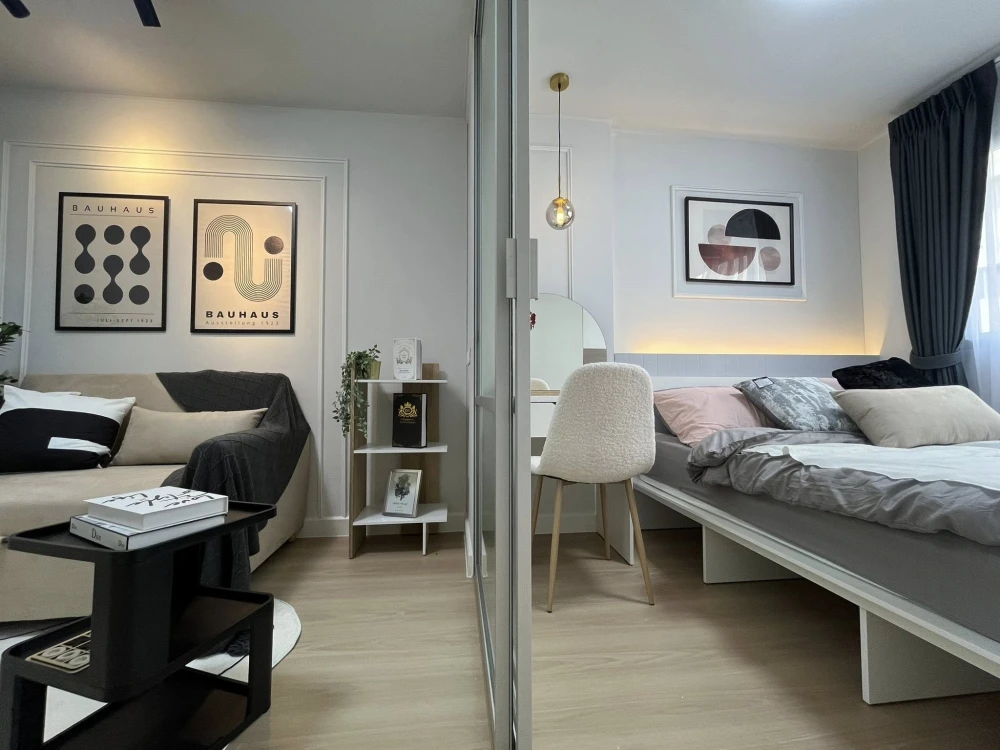 Selling Lumpini Condo Town Bangkgae. Beautifully decorated unit with a consistent color scheme. Comes with complete amenities. Book now! images