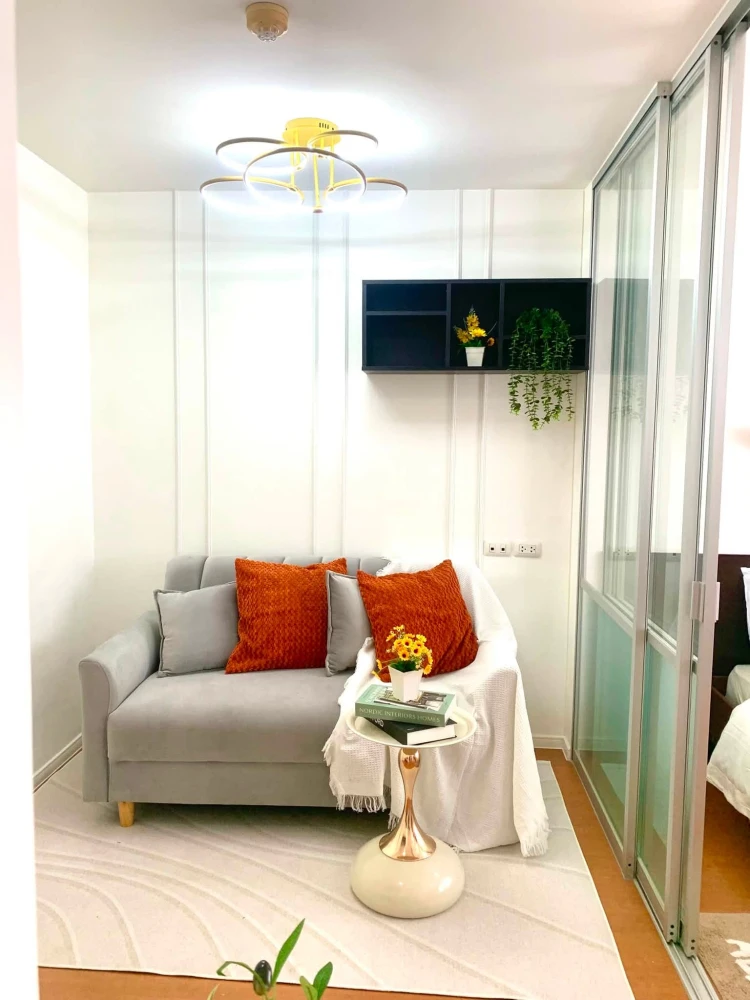 Selling a beautiful condo at Lumpini Condo Town Ramindra-Lat Pla Khao. It comes fully furnished. Book now!