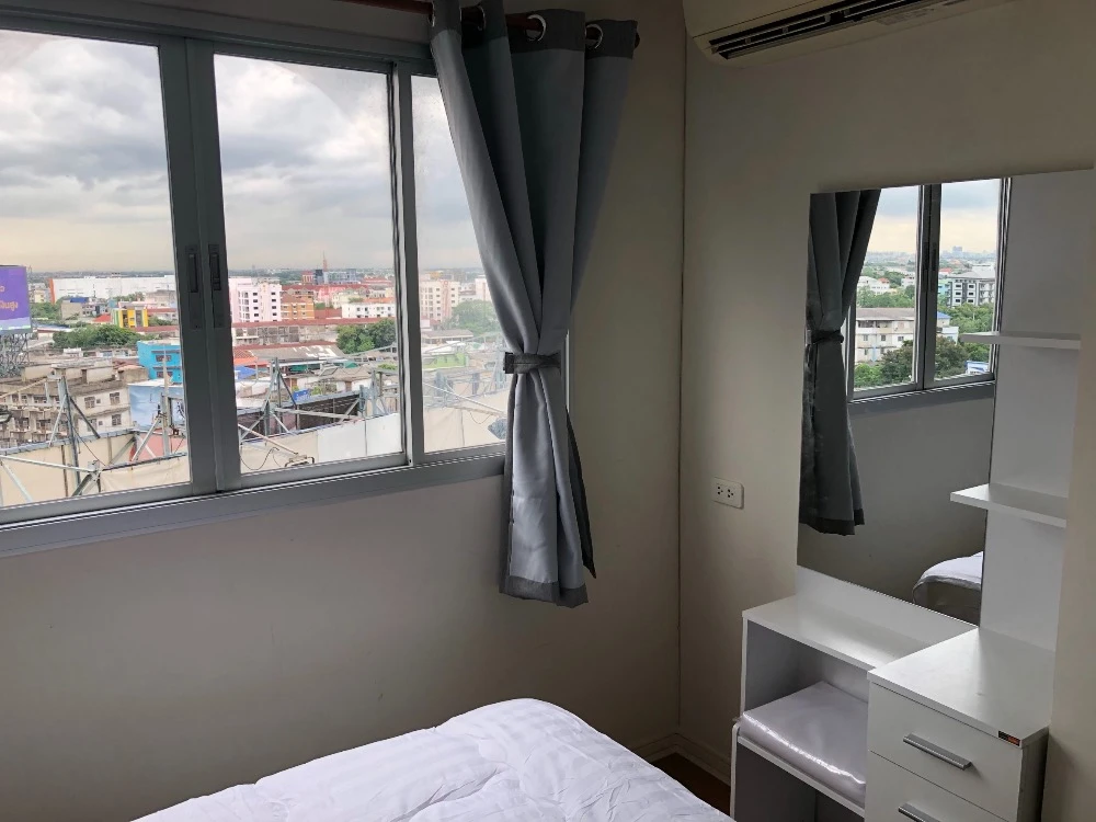 For sale: Lumpini Condo Town Ramintra – Nawamin, 10th floor, fully furnished, ready to move in, reserve now, don't wait.