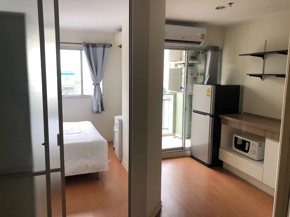 For sale: Lumpini Condo Town Ramintra – Nawamin, 10th floor, fully furnished, ready to move in, reserve now, don't wait.