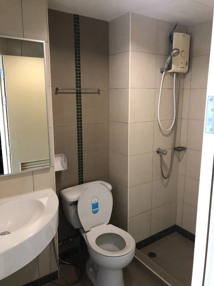 For sale: Lumpini Condo Town Ramintra – Nawamin, 10th floor, fully furnished, ready to move in, reserve now, don't wait.