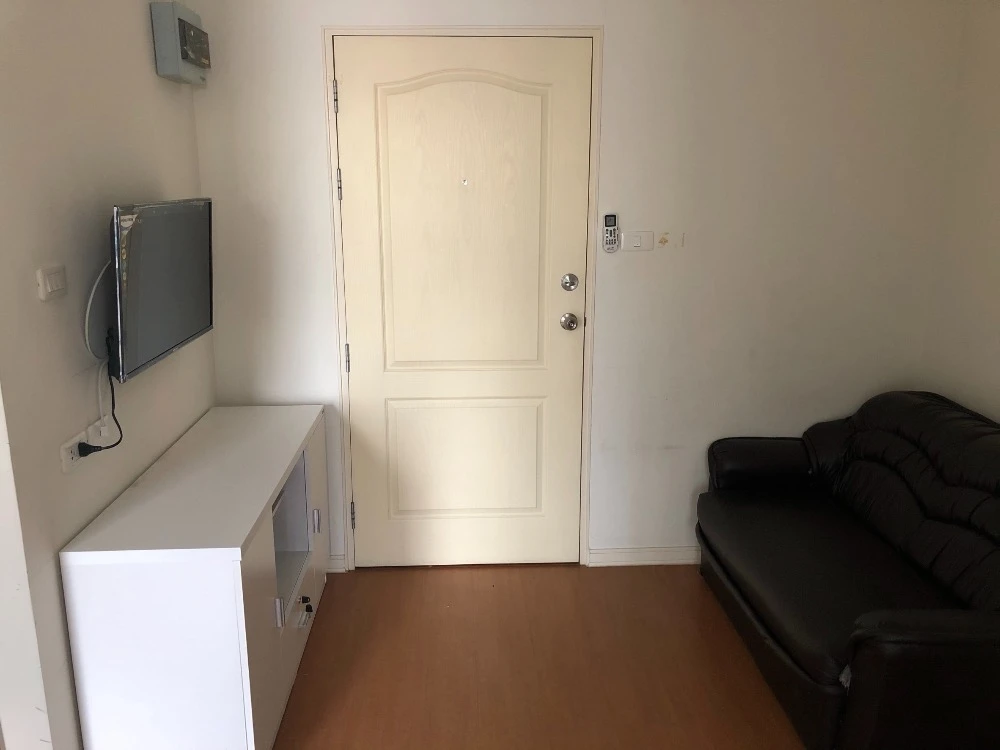 For sale: Lumpini Condo Town Ramintra – Nawamin, 10th floor, fully furnished, ready to move in, reserve now, don't wait.