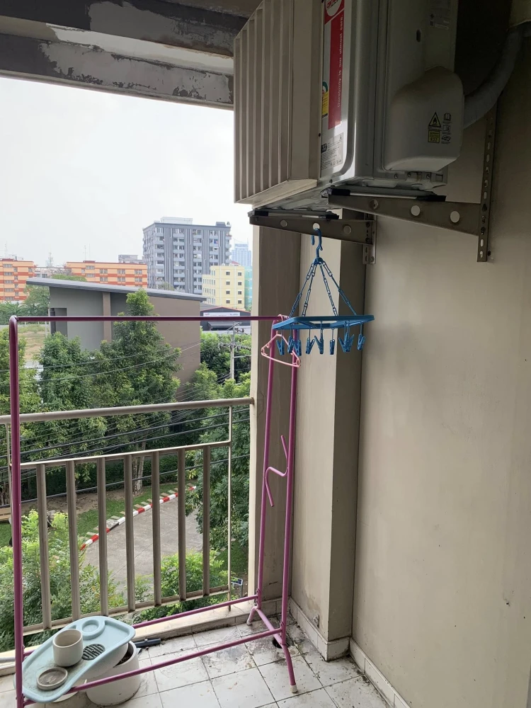 Selling Lumpini Condotown Bodindecha-Ramkhamhaeng, 1 bedroom, 1 bathroom, fully furnished. Book now!