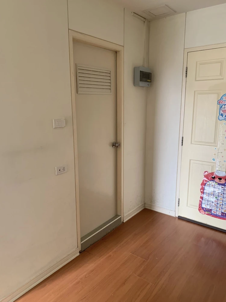 Selling Lumpini Condotown Bodindecha-Ramkhamhaeng, 1 bedroom, 1 bathroom, fully furnished. Book now!