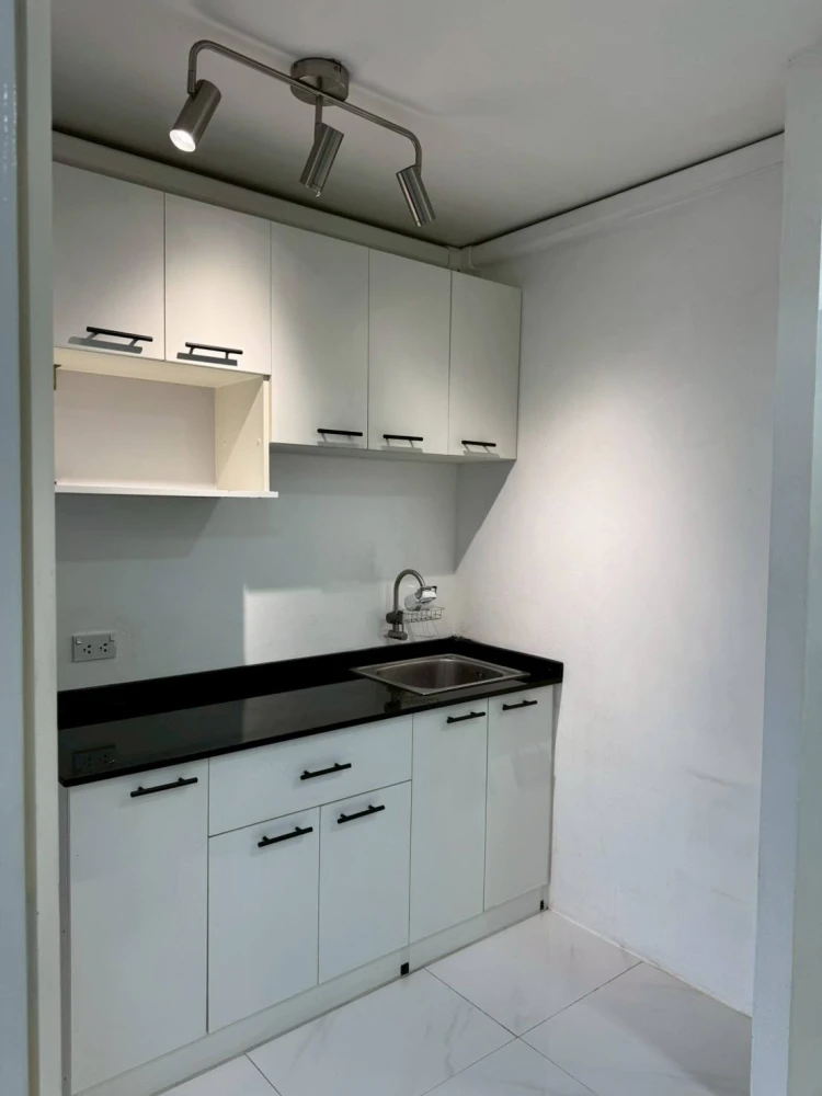 For sale: Lumpini Condotown Bodindecha-Ramkhamhaeng, spacious room, comfortable living, not too high floor, hurry and reserve now before it's too late