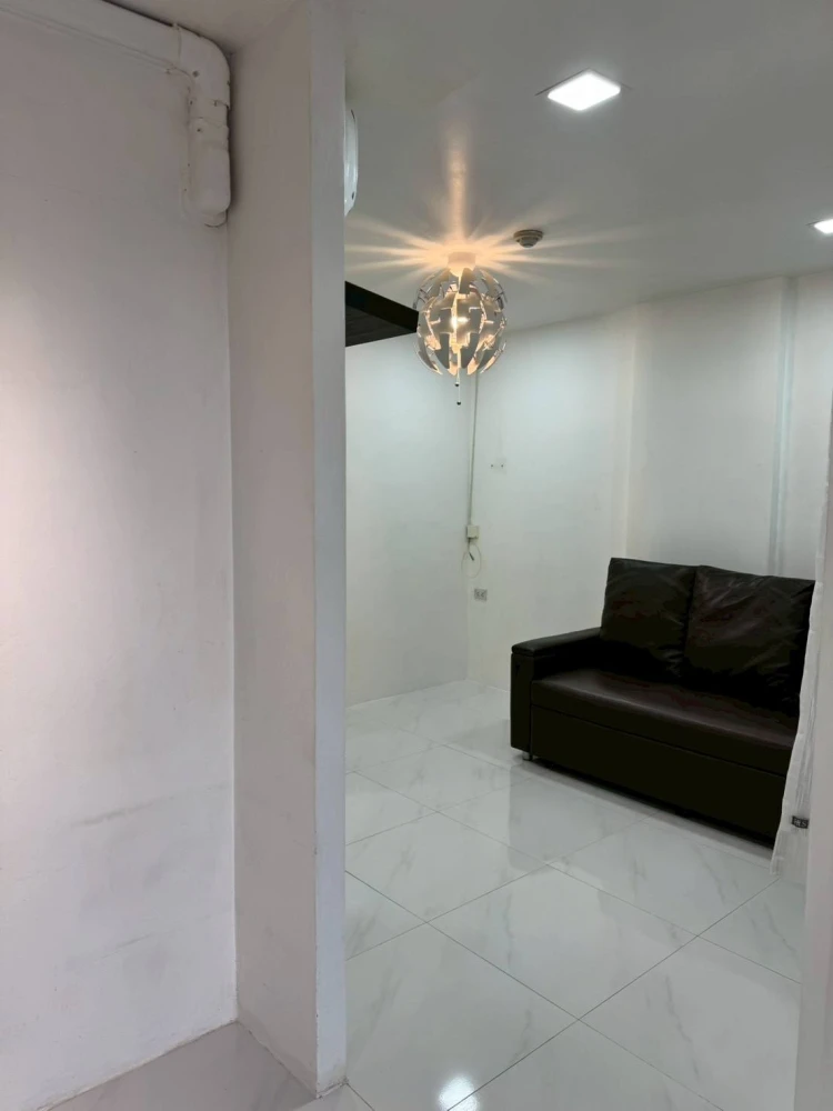 For sale: Lumpini Condotown Bodindecha-Ramkhamhaeng, spacious room, comfortable living, not too high floor, hurry and reserve now before it's too late