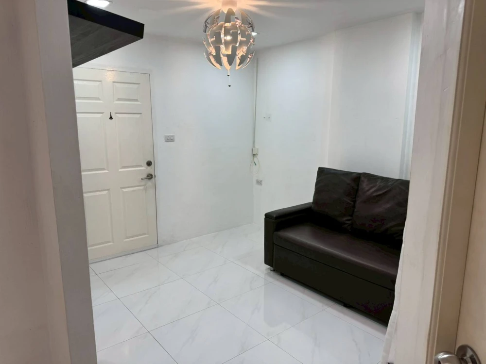For sale: Lumpini Condotown Bodindecha-Ramkhamhaeng, spacious room, comfortable living, not too high floor, hurry and reserve now before it's too late