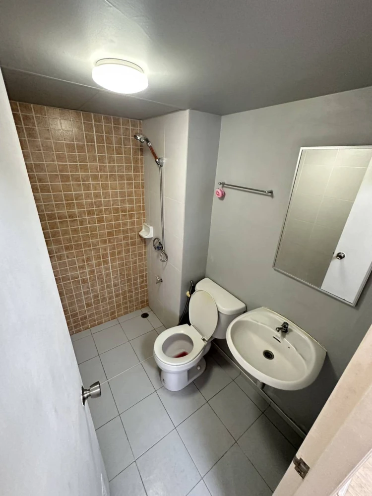 Selling Lumpini Condotown Chonburi - Sukhumvit. A comfortable unit with complete amenities. Book now!