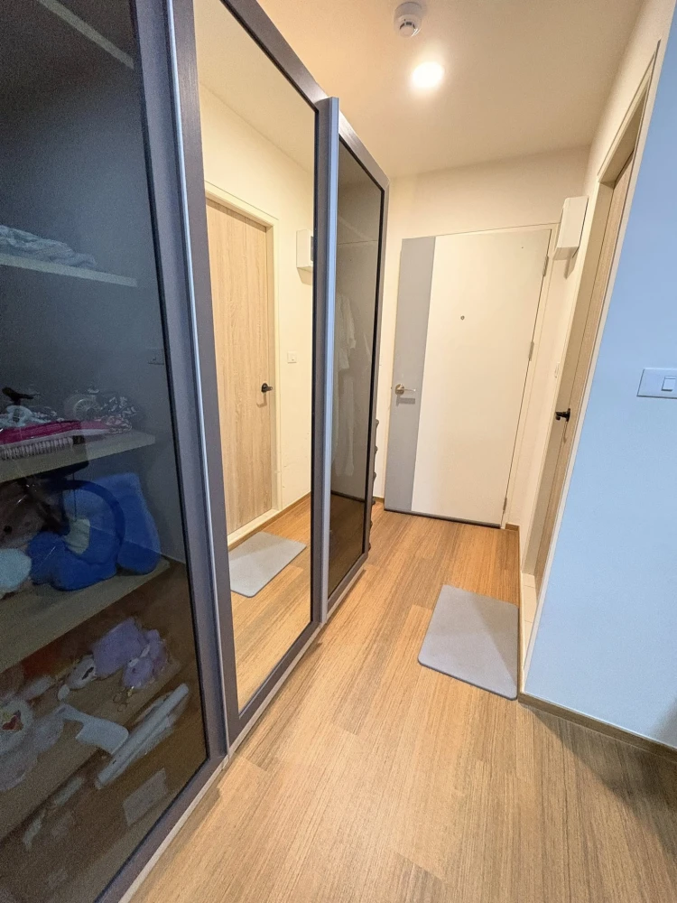 For sale: Lumpini Condotown Ekachai 48, a lovely room with complete furniture and amenities. Don't miss out on this great deal!