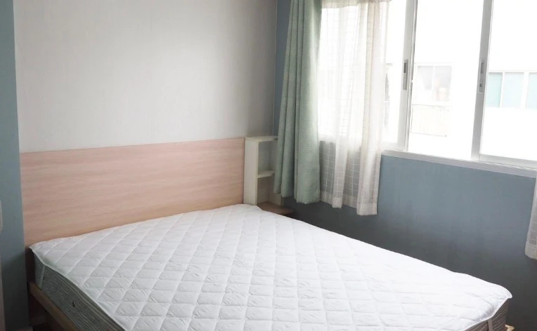 For sale: Lumpini Condotown Nida-Serithai 2, 8th floor, beautiful room, fully furnished, ready to move in, reserve now, urgently.