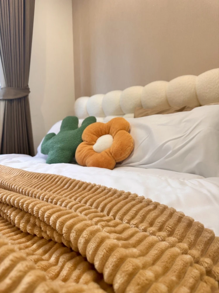 For sale: Lumpini Condotown Nida-Serithai 2 rooms, beautifully decorated in a minimalist style, fully furnished, don't miss out.