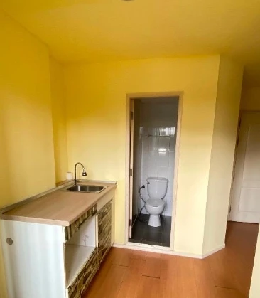 For sale: Lumpini Condotown Nida-Serithai, empty room, good condition, suitable for decorating, ready to move in, reserve now.