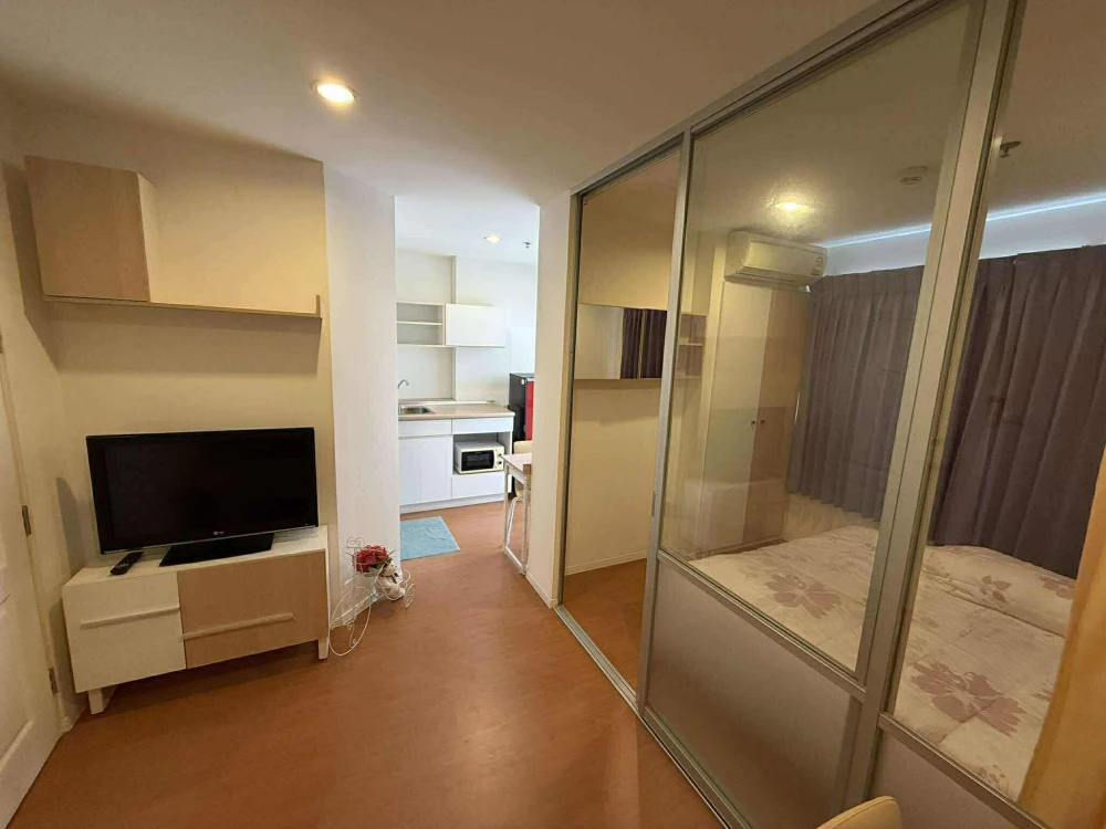 For sale: Lumpini Condotown North Pattaya Sukhumvit, 1 bedroom, 1 bathroom. High-quality built-in furniture. Don't miss out!