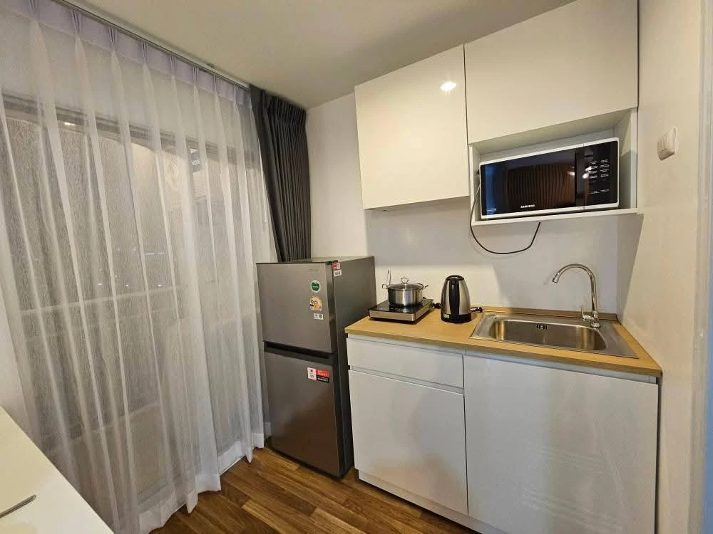 For sale: Lumpini Condotown North Pattaya Sukhumvit, 9th floor, city view, beautiful room, fully furnished, reserve now!