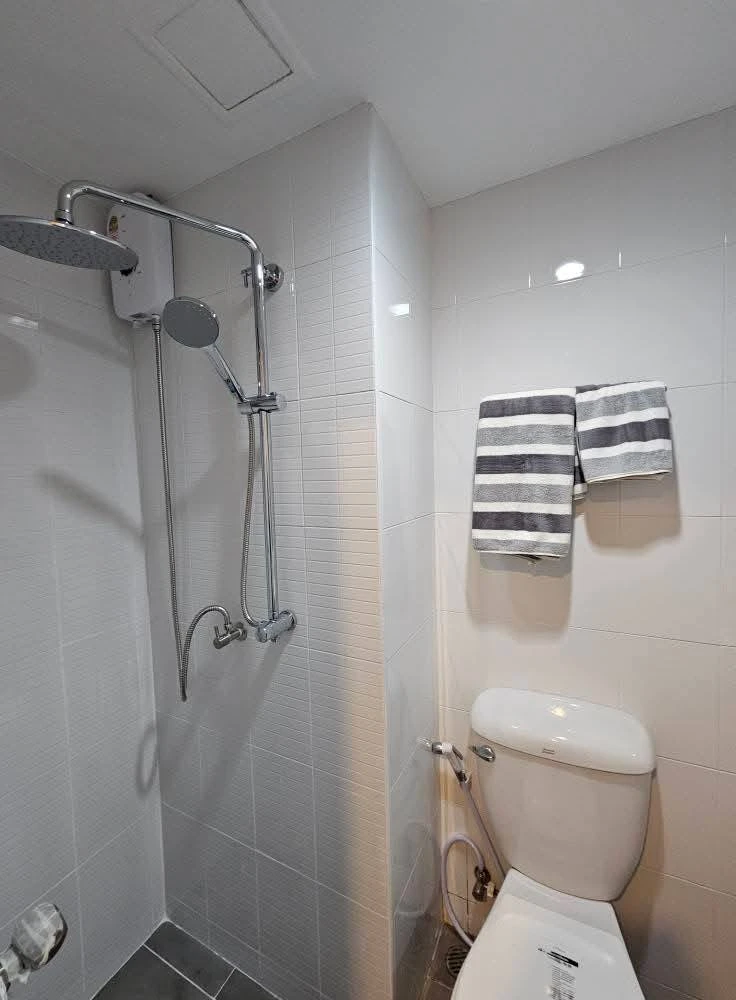 For sale: Lumpini Condotown North Pattaya Sukhumvit, 9th floor, city view, beautiful room, fully furnished, reserve now!