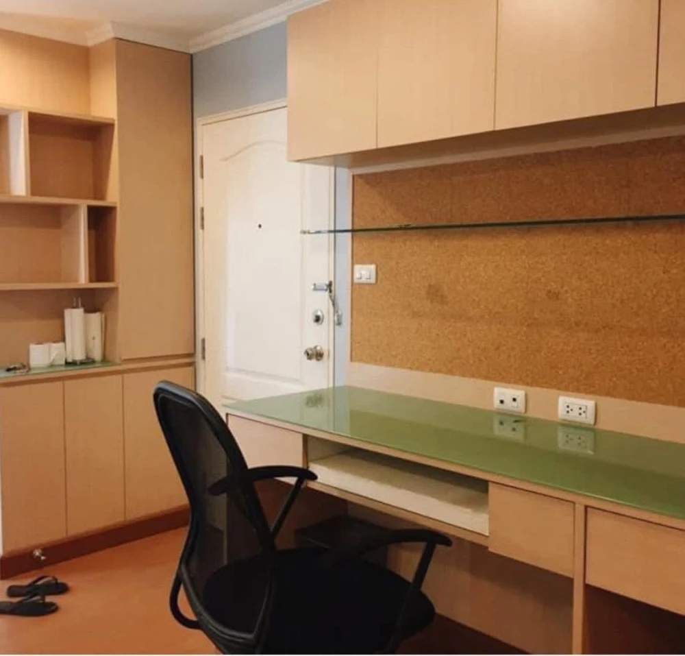 For sale: Lumpini Condotown North Pattaya Sukhumvit, spacious room, lots of usable space, good location, convenient transportation, don't miss out.