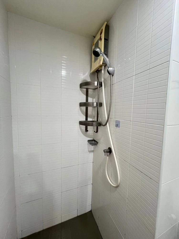 Selling Lumpini Condotown North Pattaya Sukhumvit. Nice unit, fully furnished, high floor. Book now!