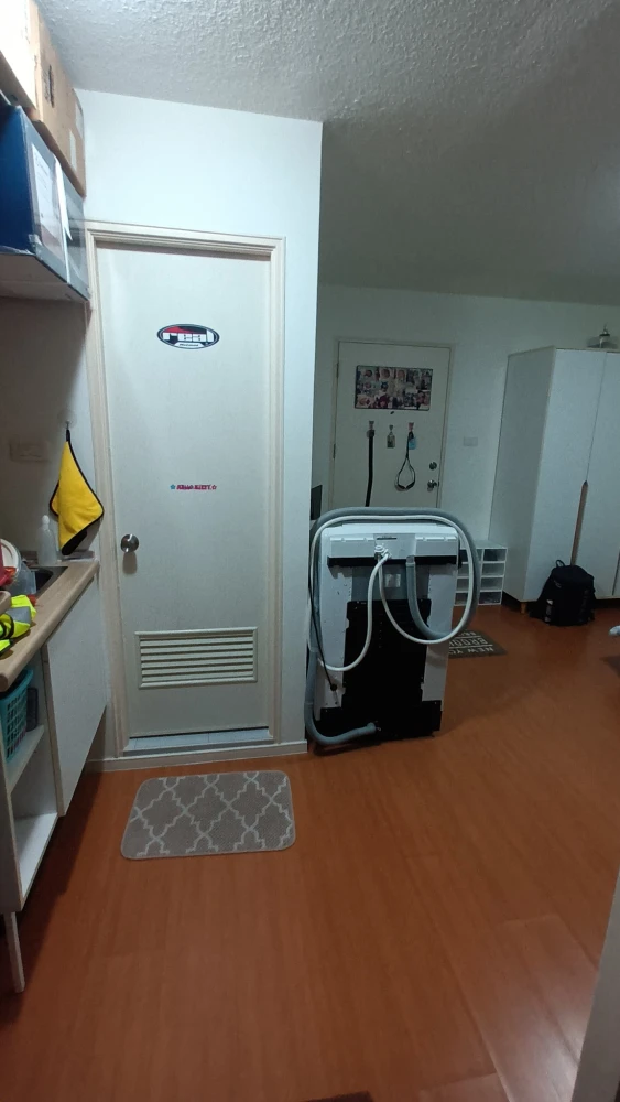 Selling Lumpini CondoTown Romklao – Suvarnabhumi. Nice unit, great location, convenient transportation, fully furnished. Book now!