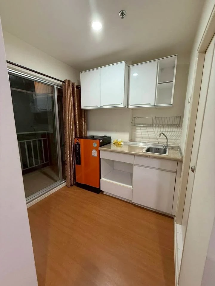 Selling Lumpini Mega City Bangna 1 bedroom, 1 bathroom unit. Fully furnished with complete amenities. Book now!