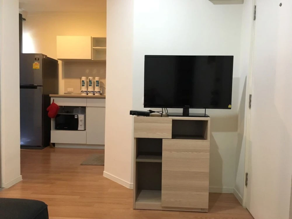 For sale: Lumpini Mega City Bangna, 12th floor, partitioned room, fully furnished. Interested? Reserve now. Don't miss out!
