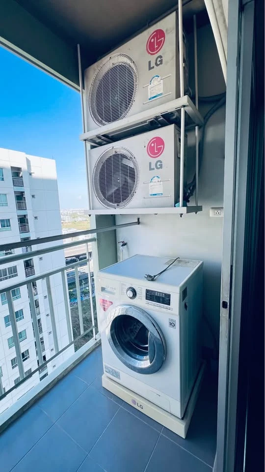 Selling ready-to-move-in condo at Lumpini Mega City Bangna. Fully furnished, high floor. Book now before it's too late!!!