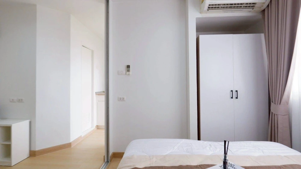 Selling a beautifully decorated, high-quality built-in unit at Lumpini Mega City Bangna. Fully furnished. Don't miss out!
