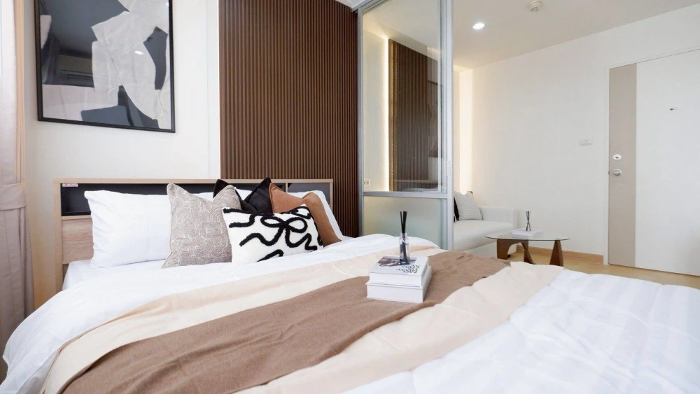 Selling a beautifully decorated, high-quality built-in unit at Lumpini Mega City Bangna. Fully furnished. Don't miss out!