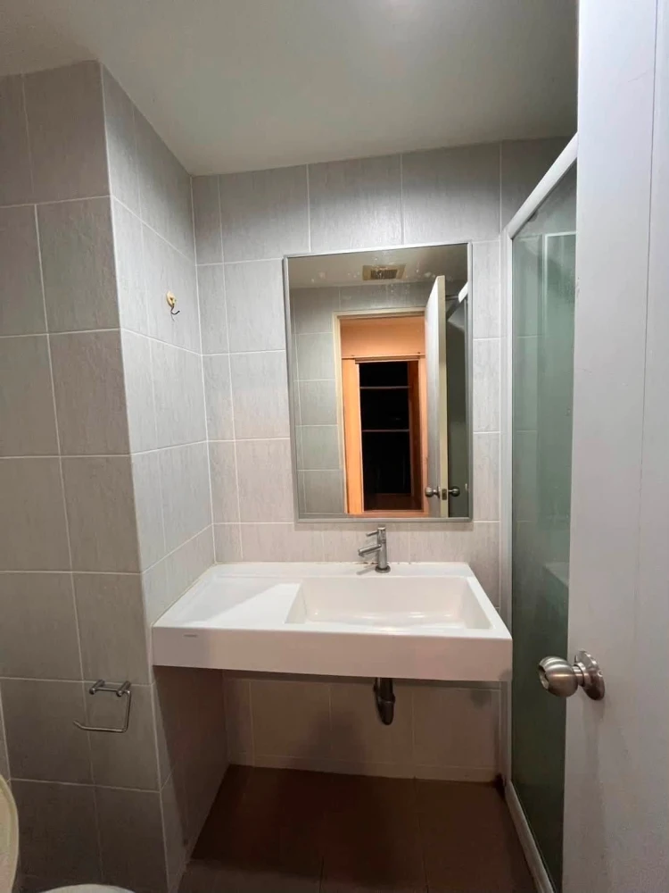 For sale Lumpini Mixx Thepharak-Srinakarin, 7th floor room, comes with complete amenities, good location, book now.