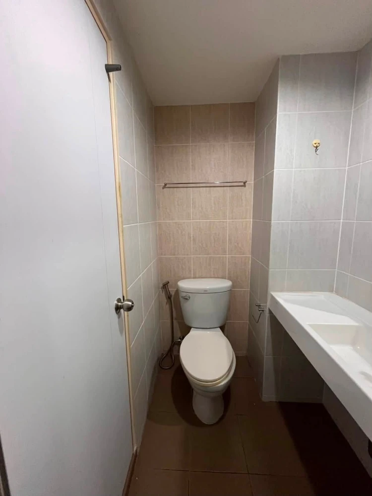 For sale Lumpini Mixx Thepharak-Srinakarin, 7th floor room, comes with complete amenities, good location, book now.