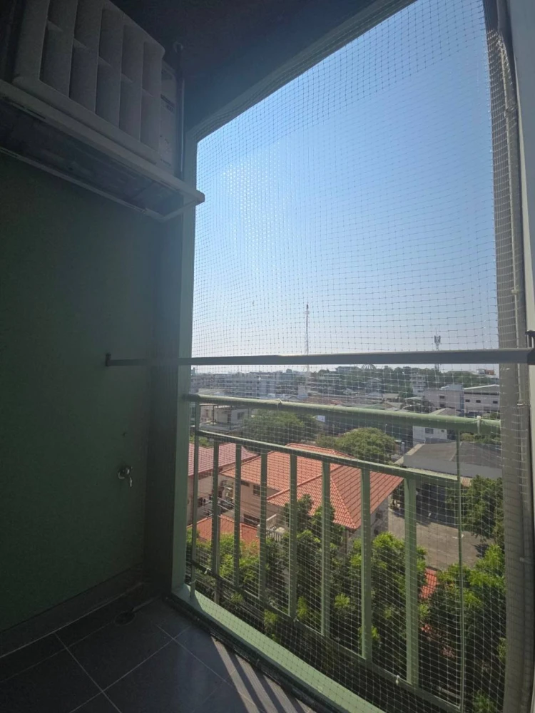 Selling ready-to-move-in condo at Lumpini Park Nawamin-Si Burapha. Fully furnished with complete amenities. Book now!