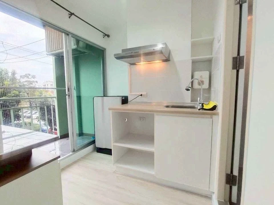 For sale: Lumpini Park Nawamin-Si Burapha, corner unit, not crowded, good location, convenient transportation, open view, not blocked, reserve now!