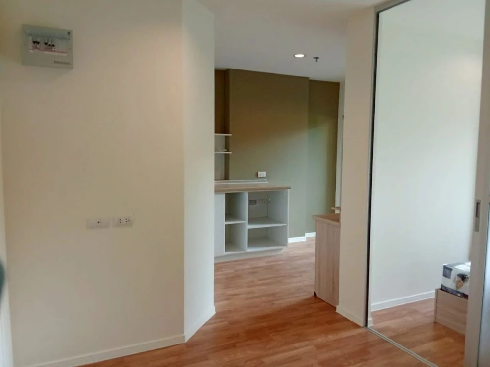 For sale: Lumpini Park Phetkasem 98, spacious room, comfortable living, ready to move in. Interested in owning one? Hurry and reserve now!