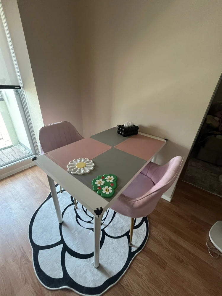 Selling a high-floor unit at Lumpini Park Phetkasem 98. Nice and fully furnished. Book now!