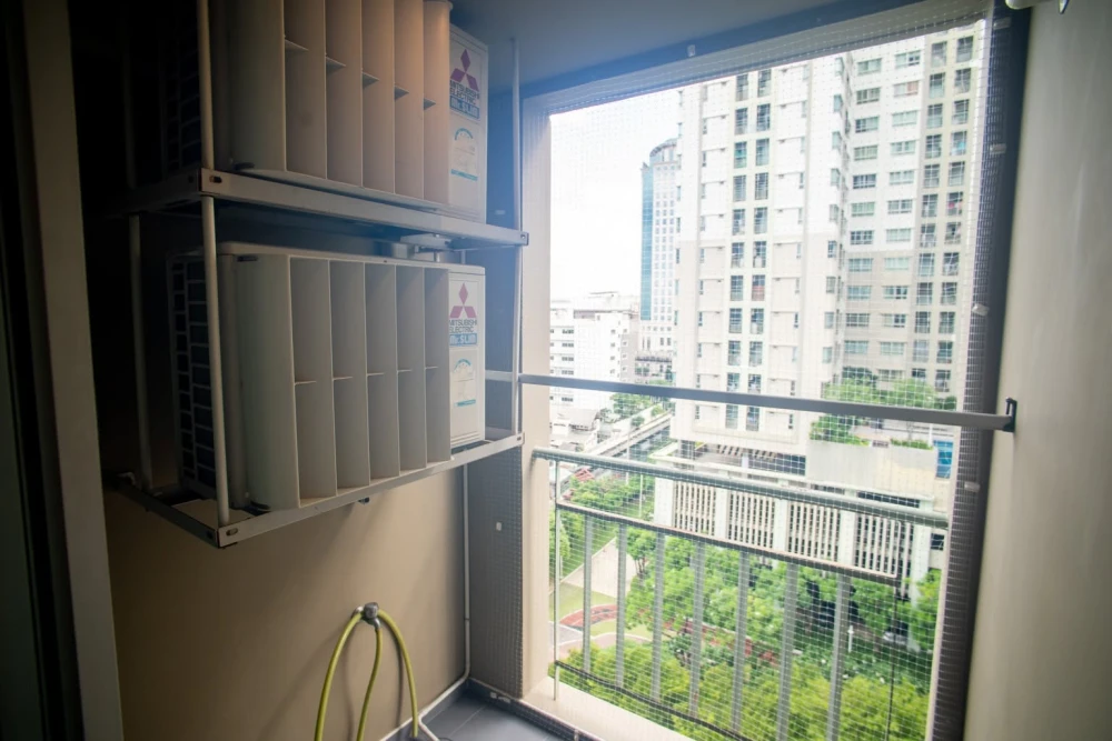 Selling Lumpini Park Pinklao condo. Nicely furnished with built-in furniture and a well-coordinated decor. Don't miss this opportunity!